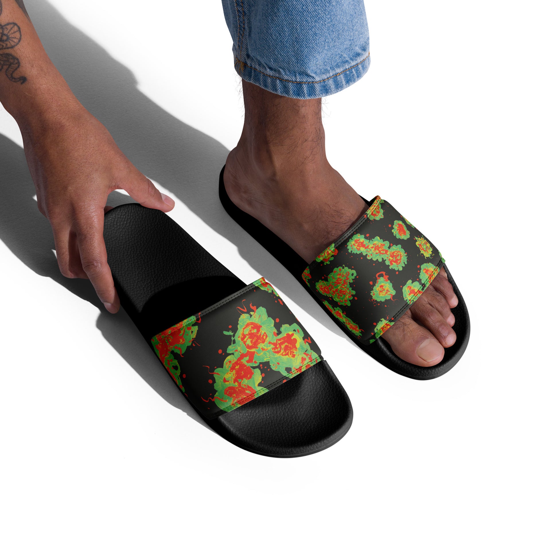 unisex slides on model