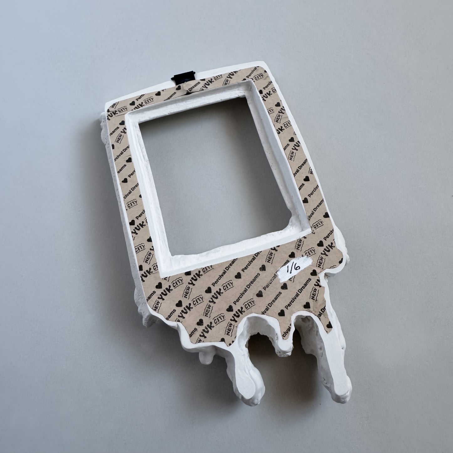'Drip' Frame