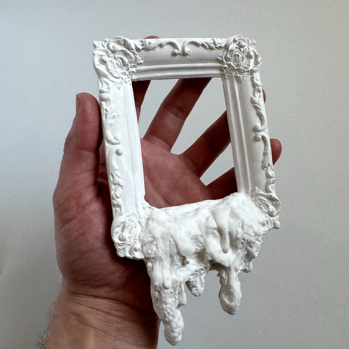 'Drip' Frame